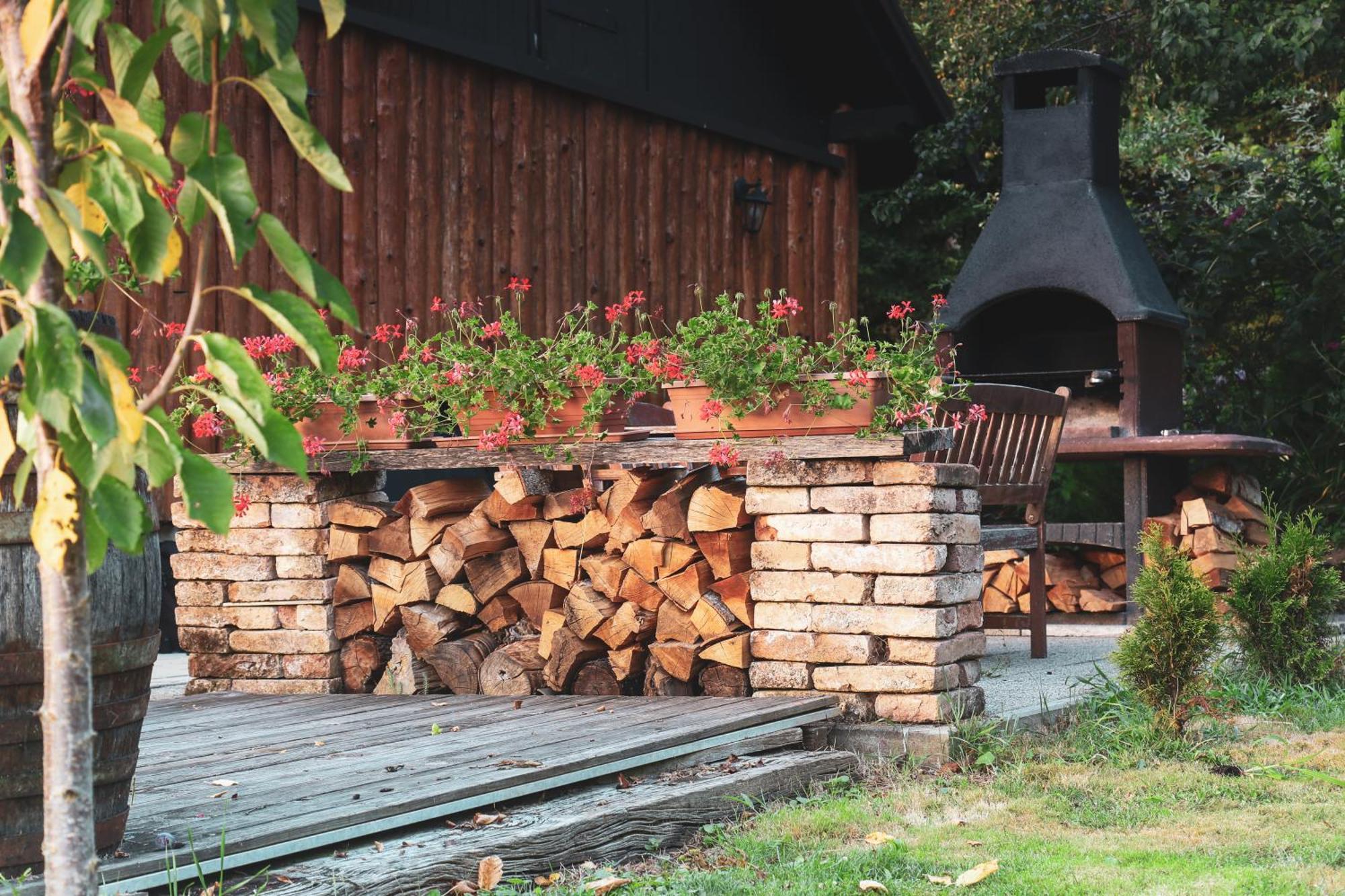 House Arupium - Hot Tub Villa Otocac Bagian luar foto